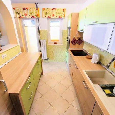 Rosmarina Apartman *