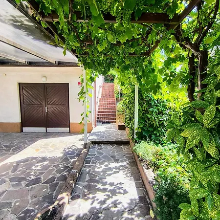 Appartamento Rosmarina Izola