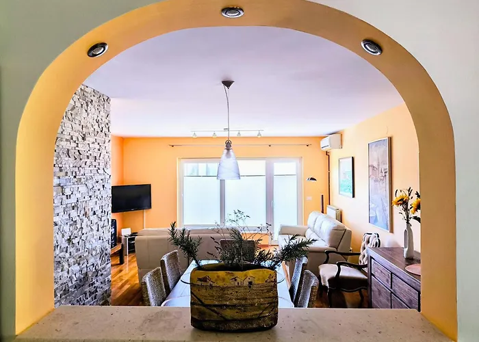 Rosmarina Lägenhet *